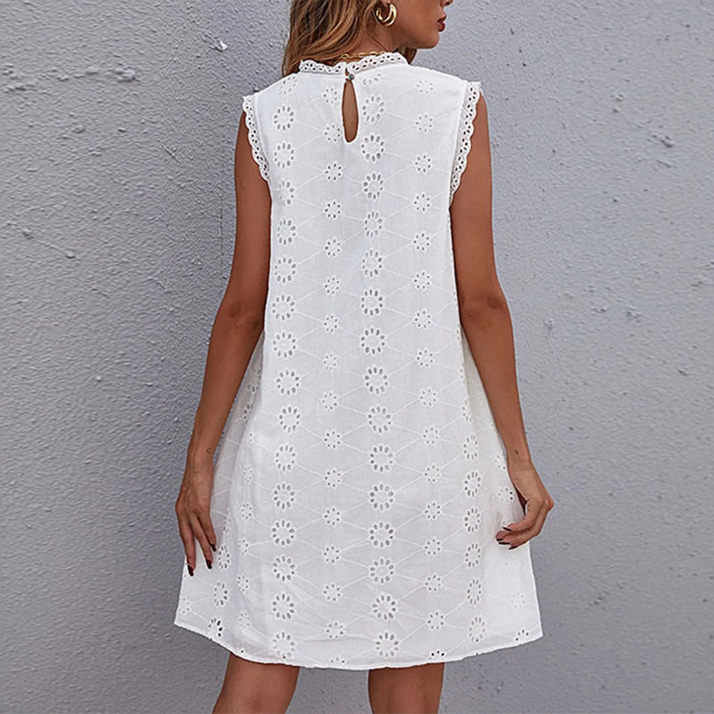 Women's Sleeveless Lace Summer Dress – Hollow Floral A-Line Midi Dress (2025 Trend)