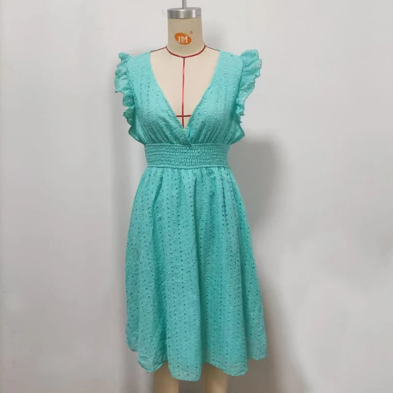Elegant Lace V-Neck Sleeveless Summer Dress for Women – A-Line Casual Party Dress with Hollow Out Design