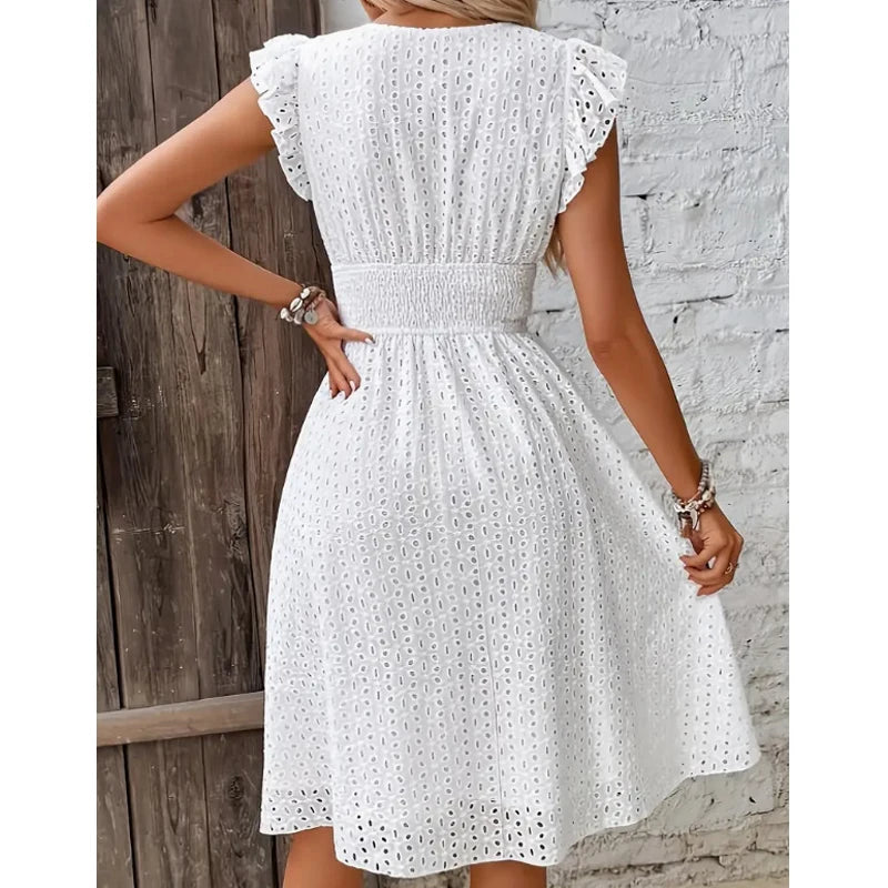 Elegant Lace V-Neck Sleeveless Summer Dress for Women – A-Line Casual Party Dress with Hollow Out Design